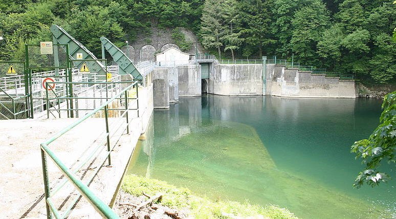  Image name: 11-molino del pallone.jpg 
 width: 774 pixel 
 height: 428 pixel 
 Size: 98251 bytes 
 Click to enlarge 